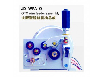 大板型送丝机构总成，主要用于金岛JD-WF-2000B多功能送丝机，与大阪型焊枪配套，优秀的主电机与减速器，能够保证正常使用6000小时以上，且终身不许要拆开保养机油。